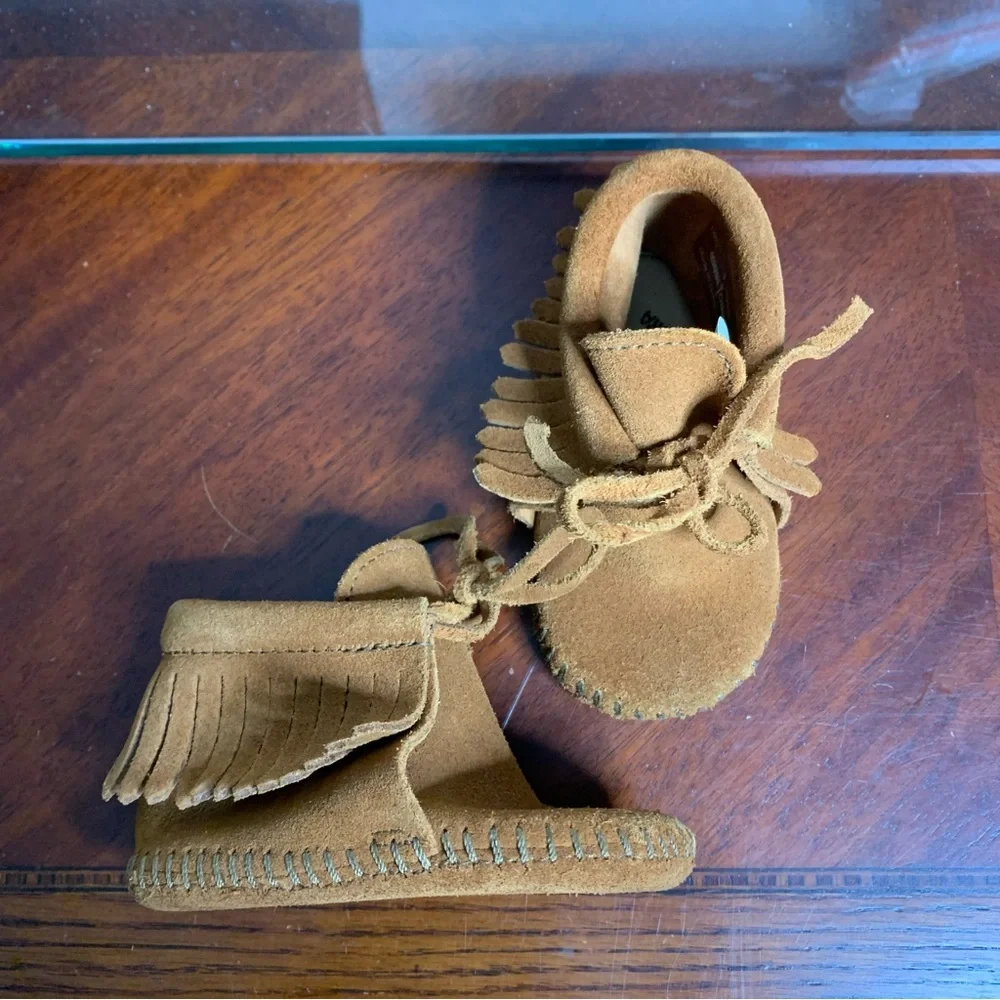 Infant Minnetonka Leather Suede Tassel Moccasins